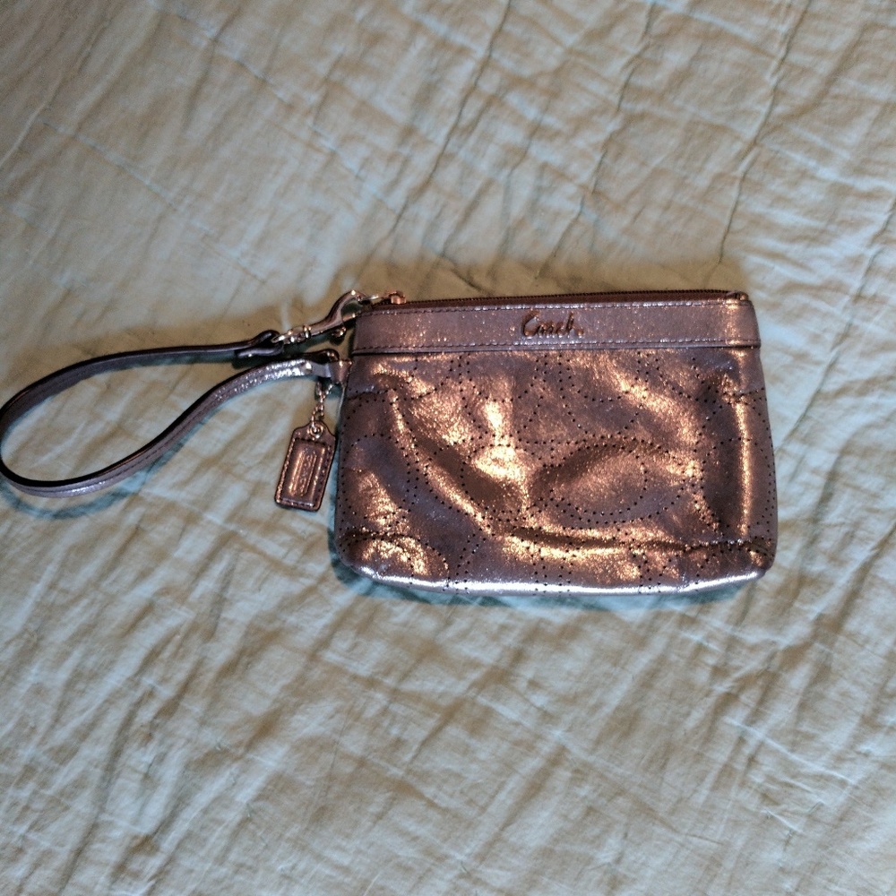 COACH | Silver Wristlet | Authentic